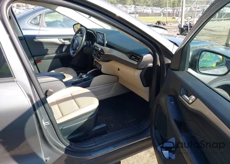 2021 Ford Escape Sel Hybrid from USA, damaged, VIN 1FMCU0CZ1MUA68958